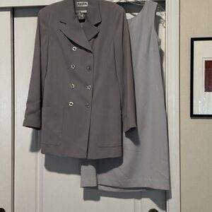 Paradox Double-Breasted Gray dress suit